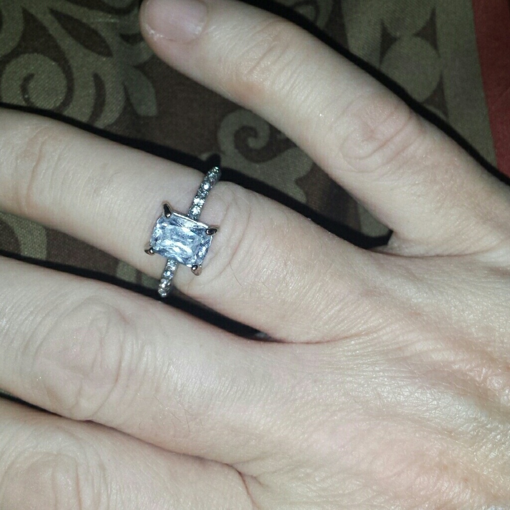 Silver/diamond ring